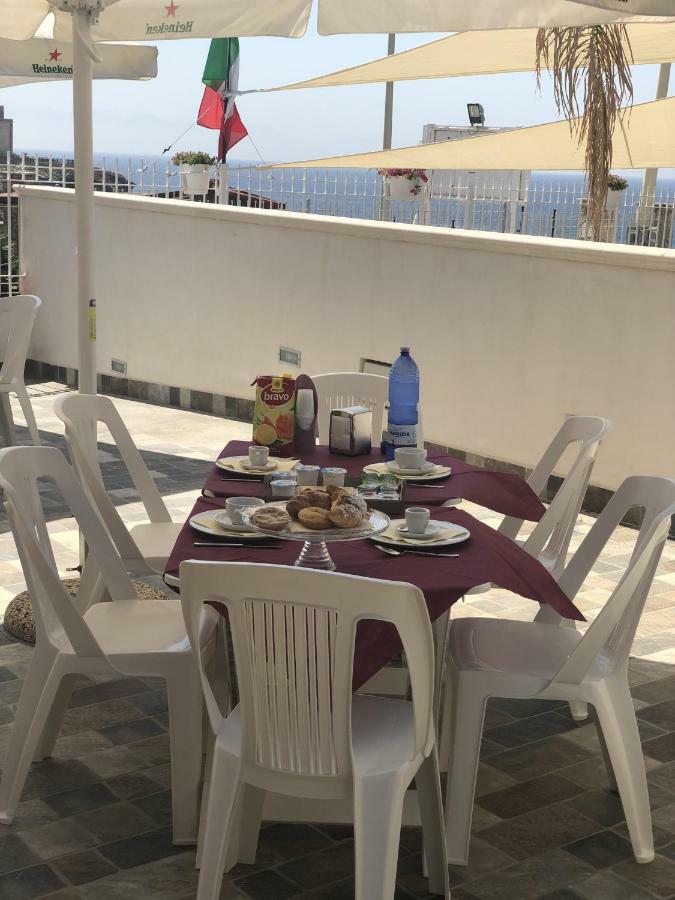 La Ruota B&B 泰拉西尼 外观 照片